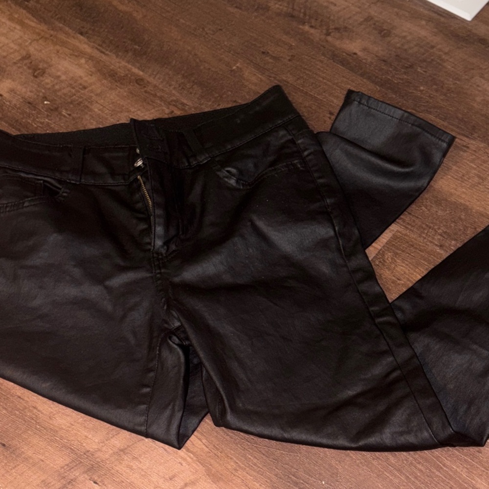 Women's Black pleather Jeans
